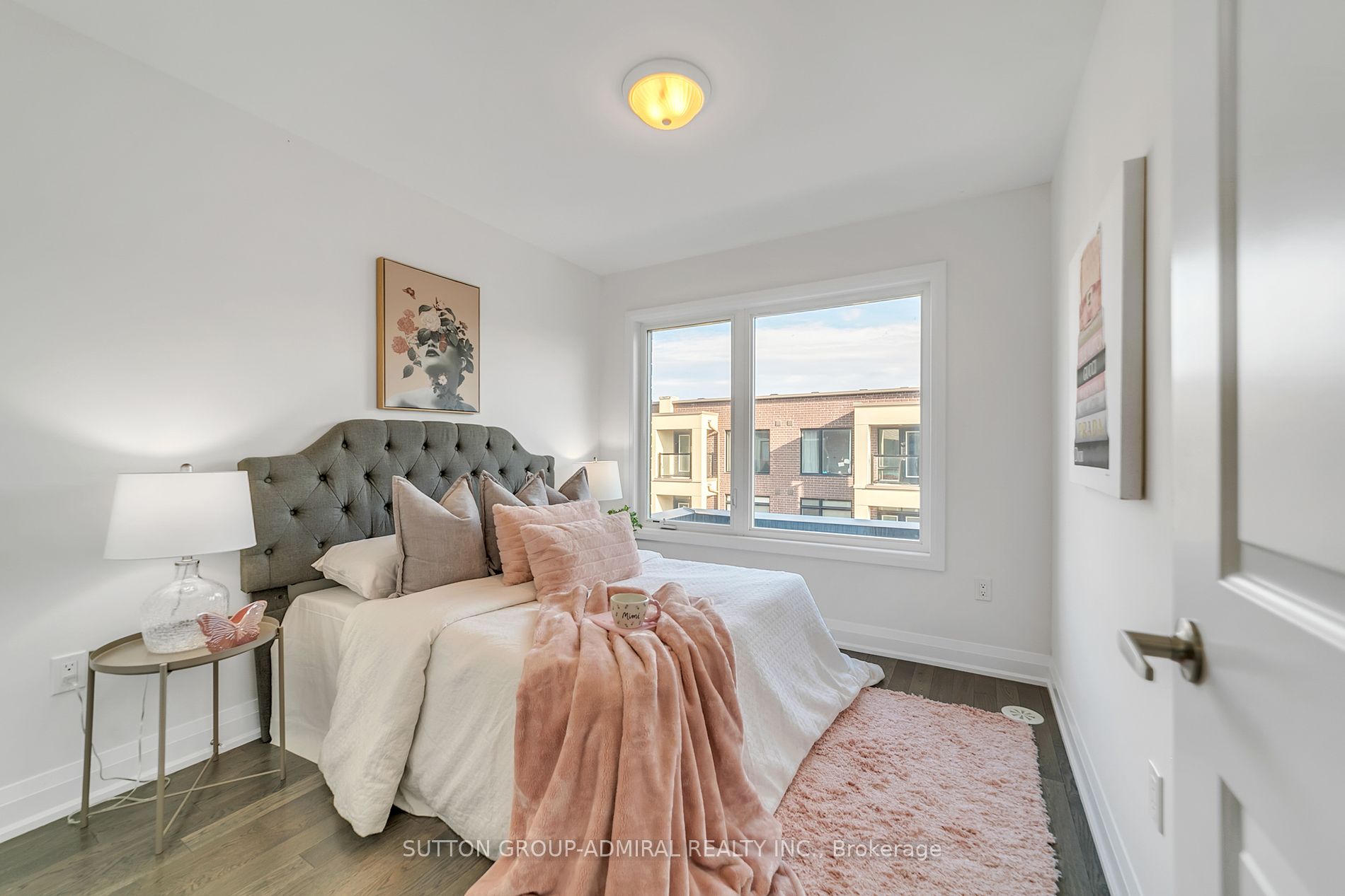 153 Moneypenny Place
