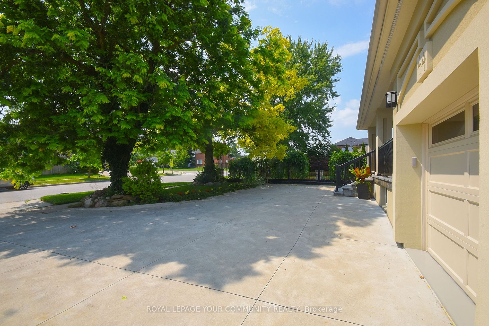 44 Burwick Avenue