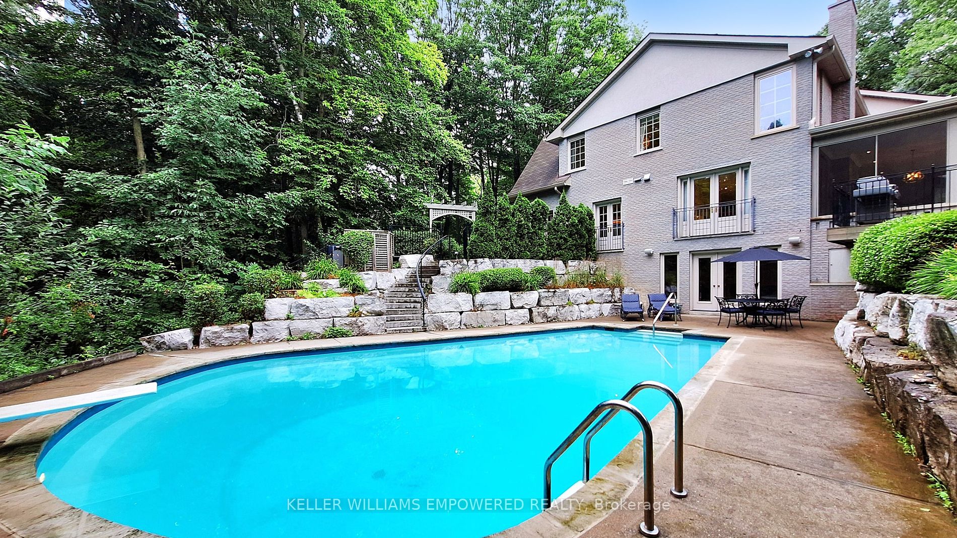 204 Forest Ridge Rd