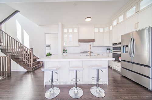 72 Weslock Cres