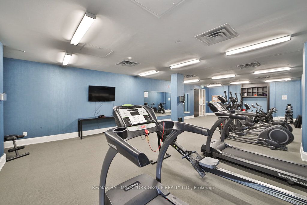 15277 Yonge St, #303