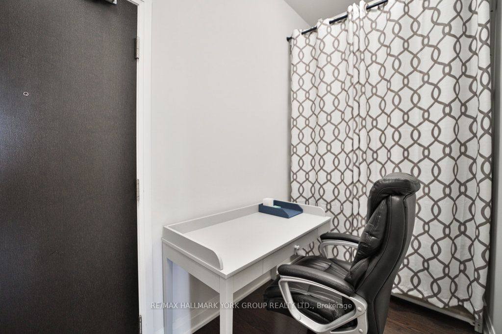 15277 Yonge St, #303