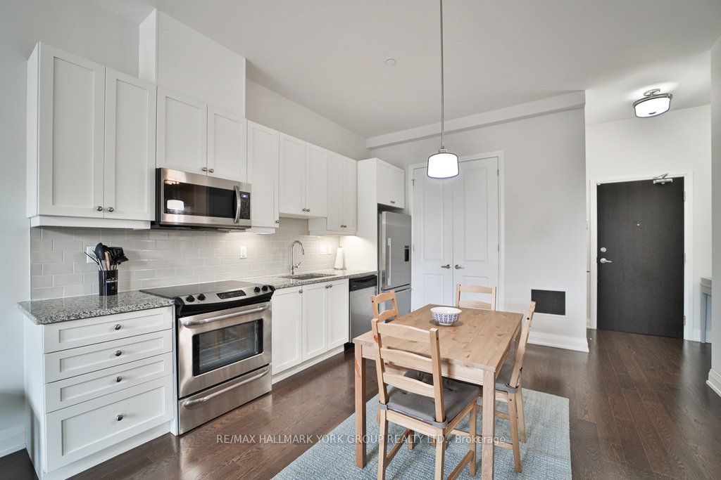 15277 Yonge St, #303