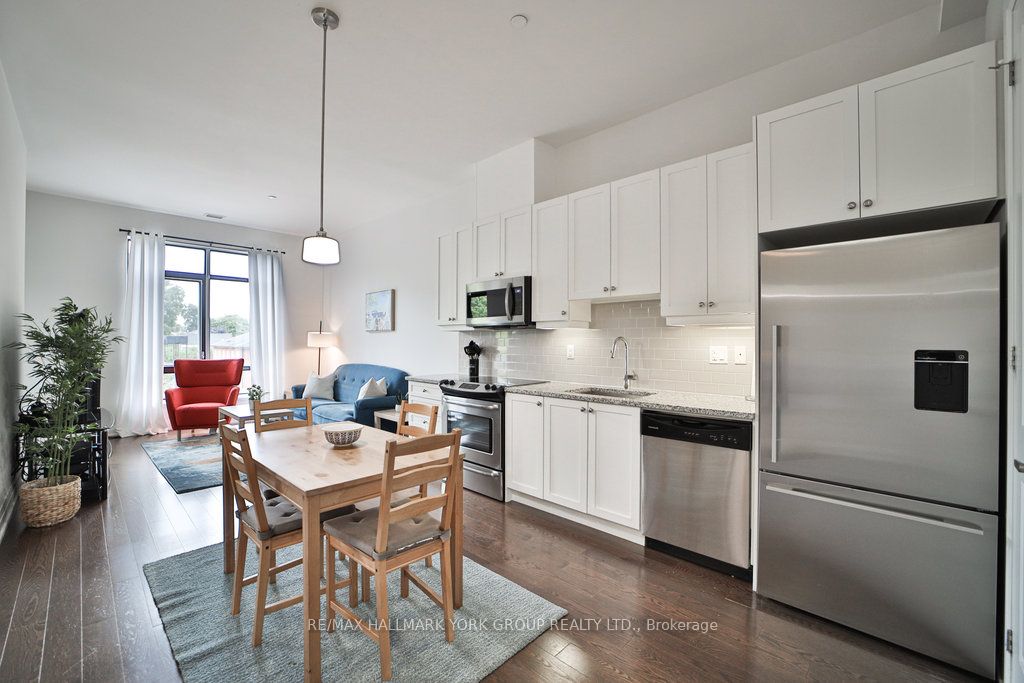 15277 Yonge St, #303