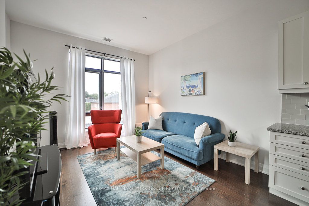 15277 Yonge St, #303