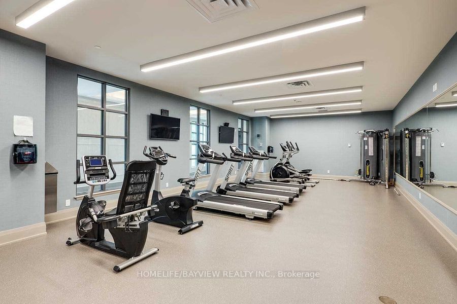 9909 Pine Valley Drive, #213