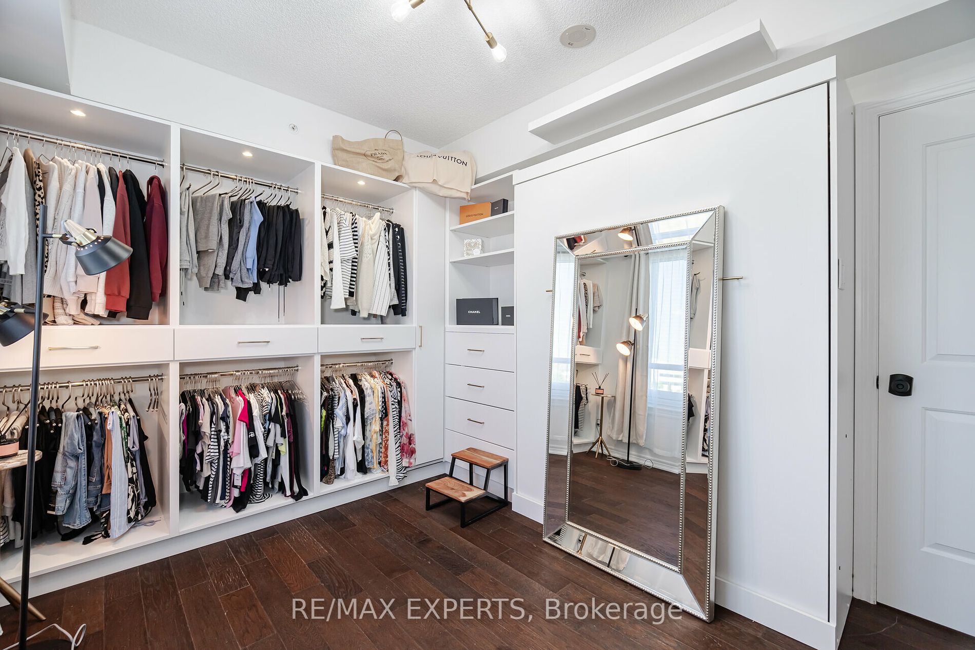 9255 Jane St, #602