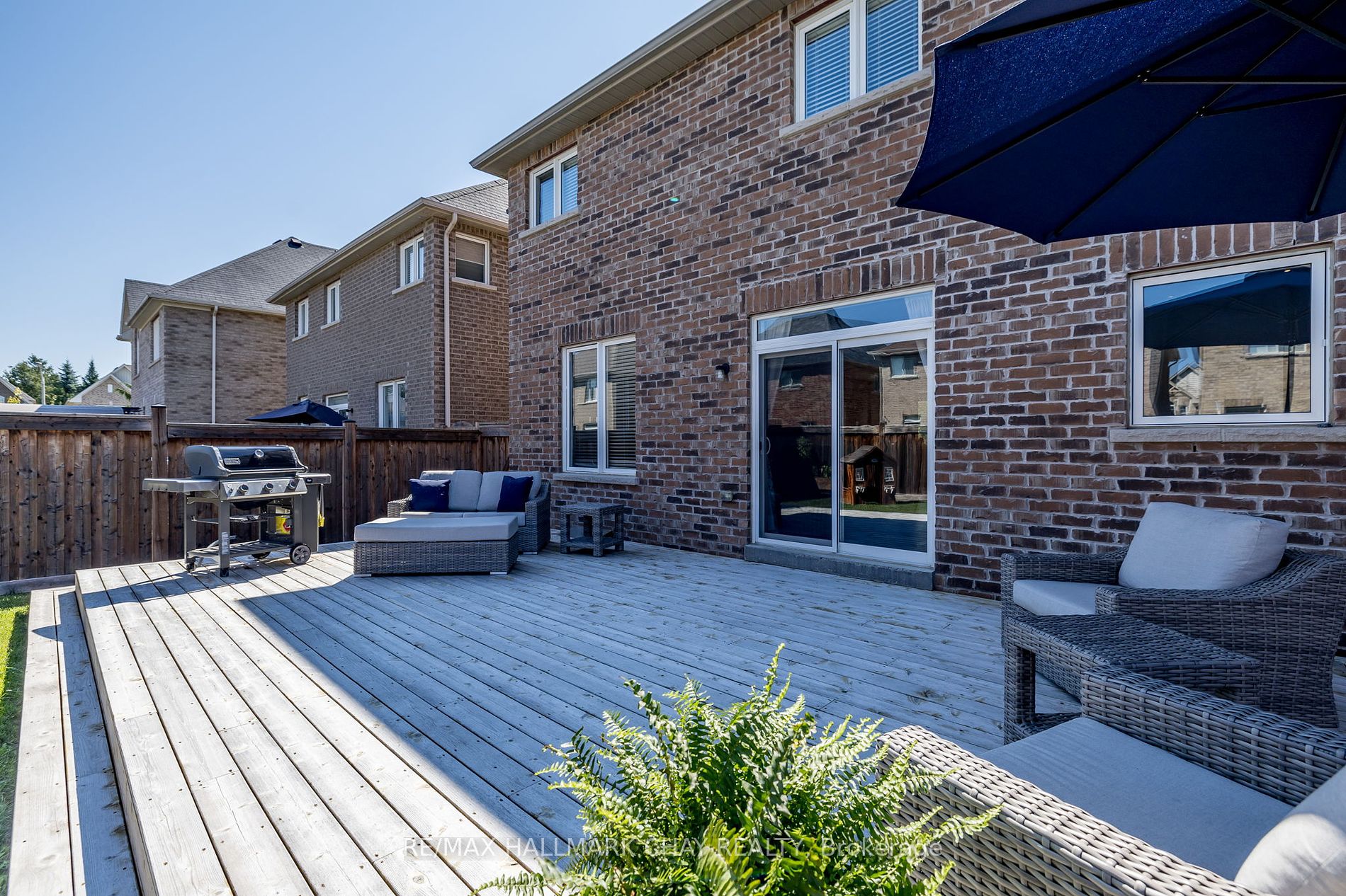 24 Gunning Crescent E