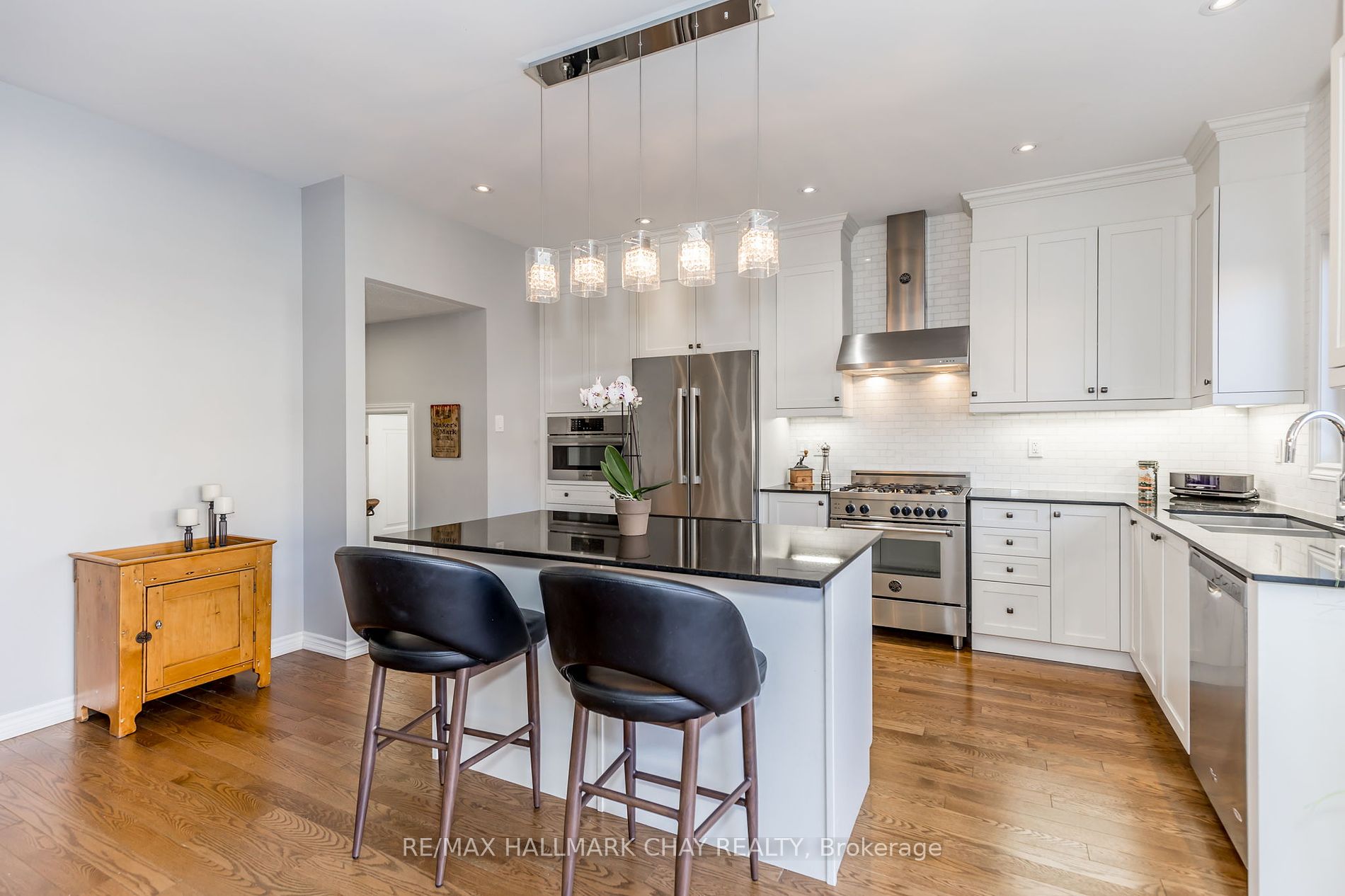 24 Gunning Crescent E