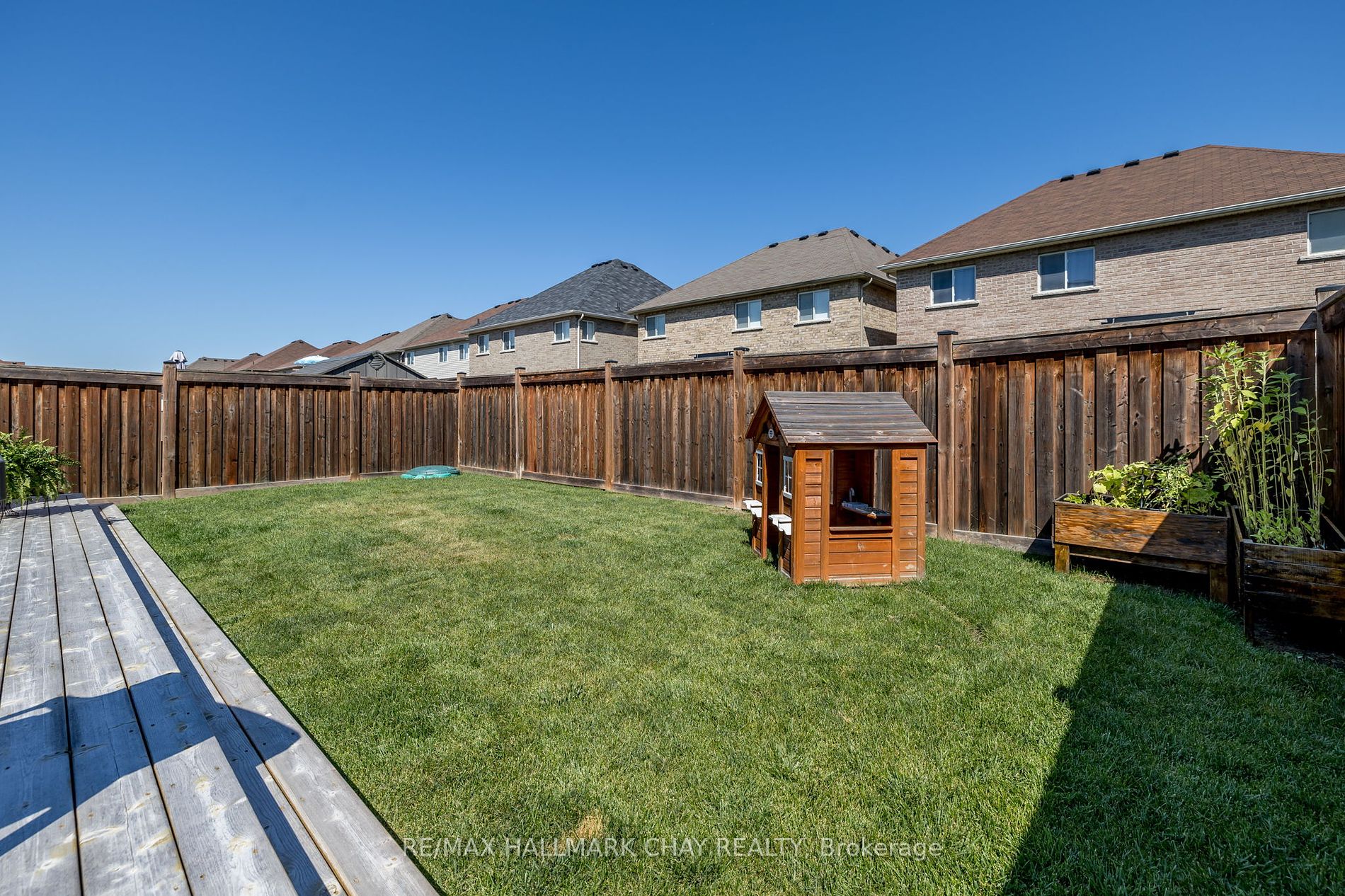 24 Gunning Crescent E