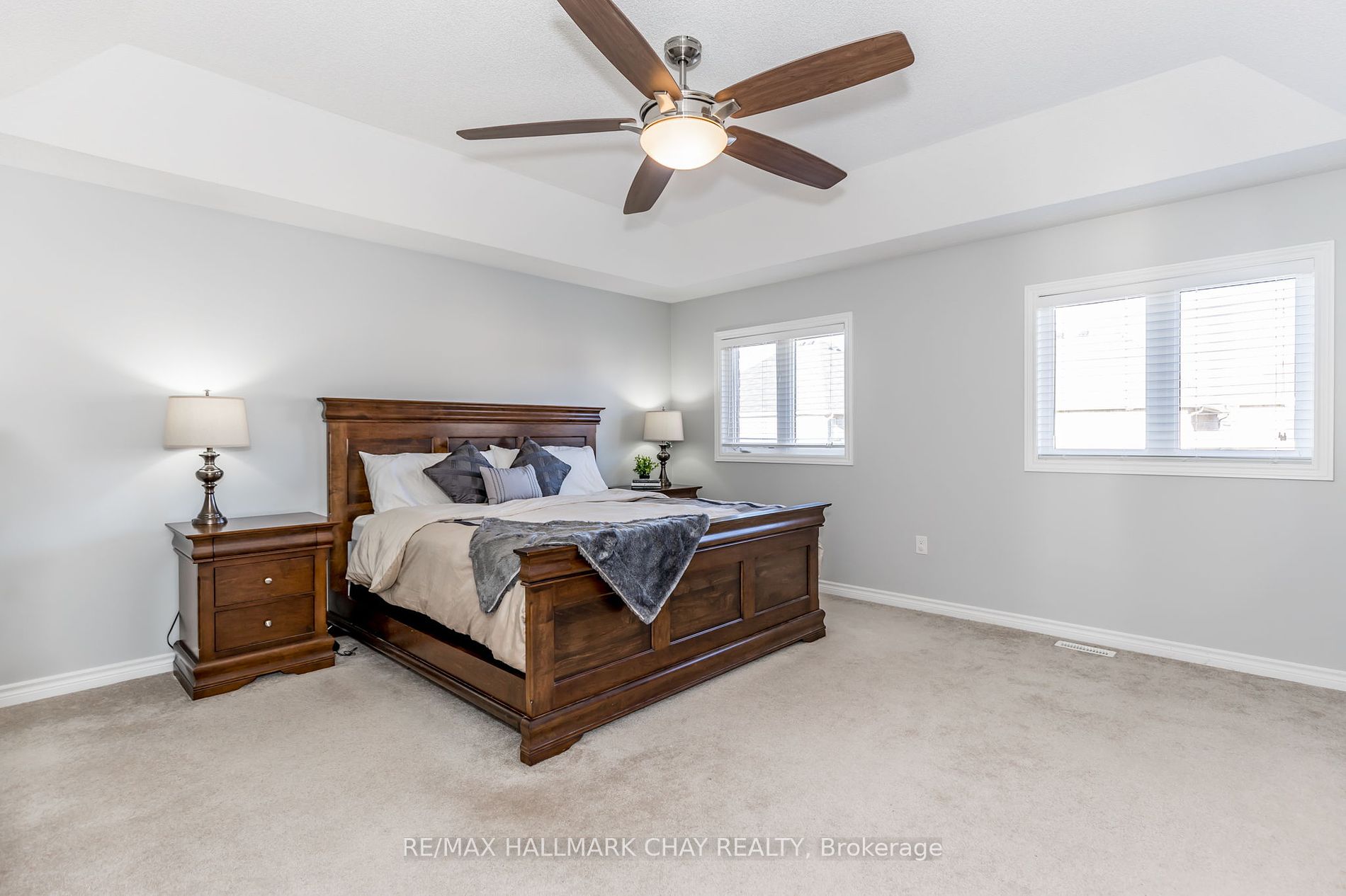 24 Gunning Crescent E