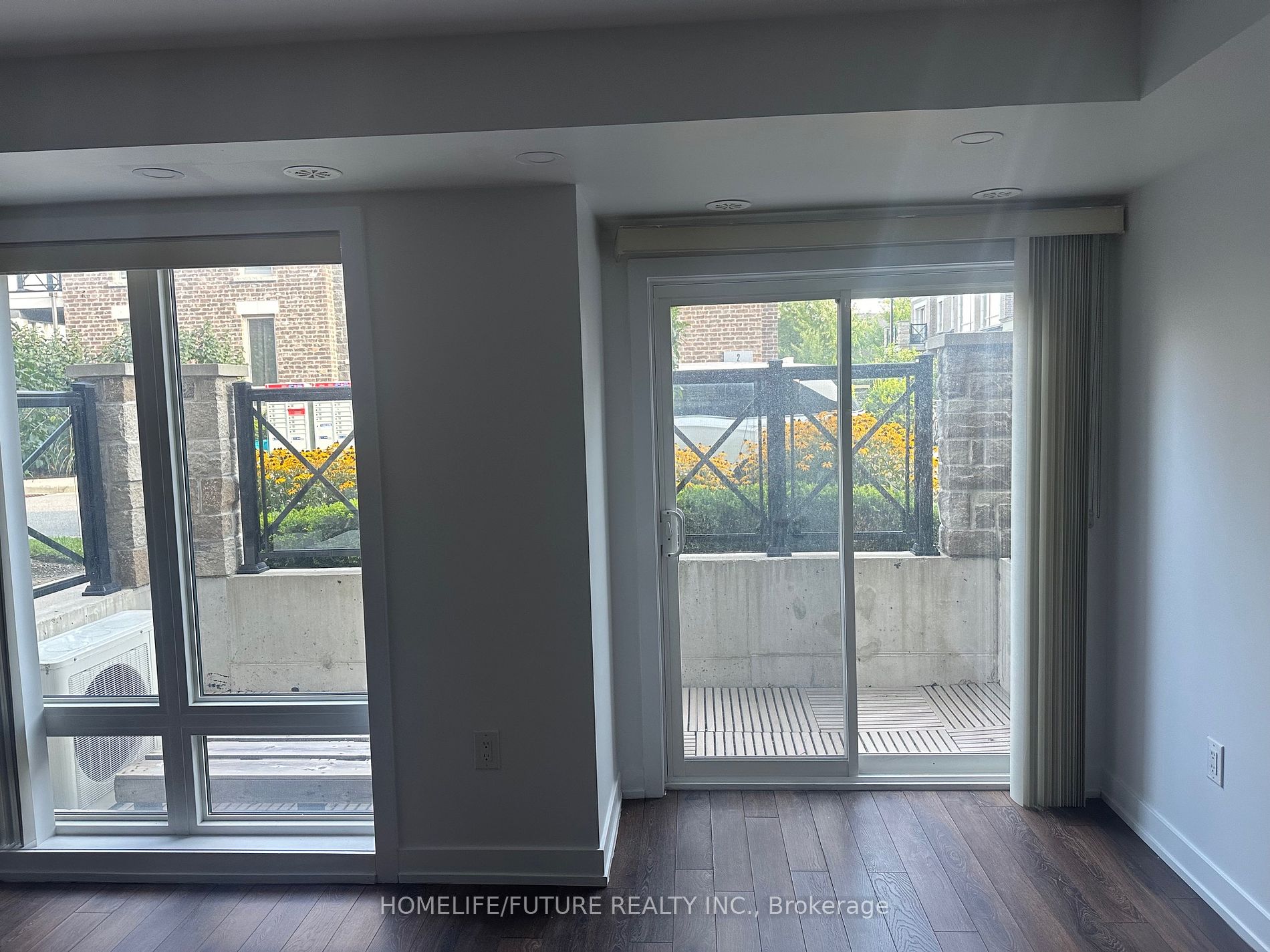 20 Westmeath Lane, #2327