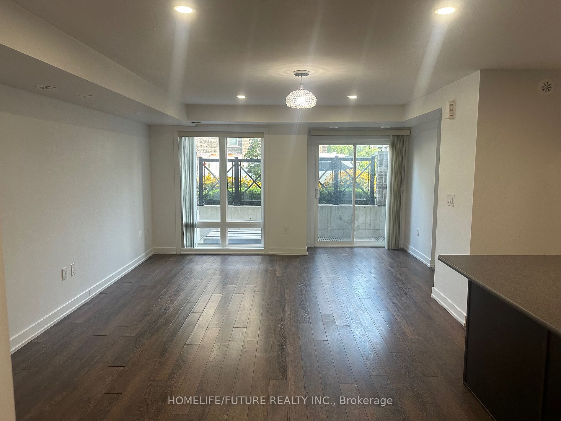 20 Westmeath Lane, #2327