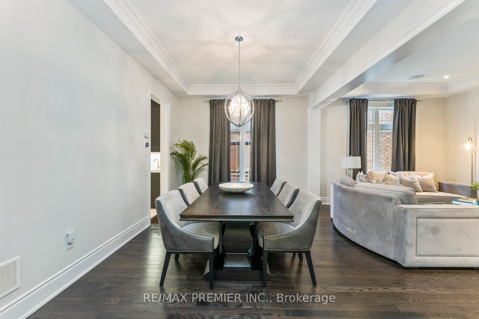 91 Woodgate Pines Drive