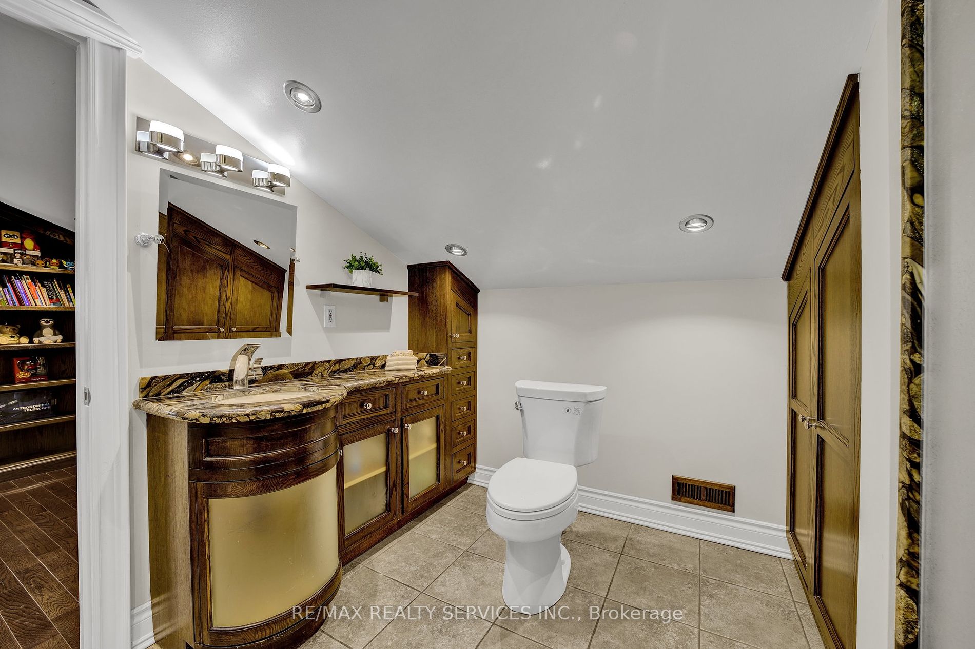 247 Sand Road