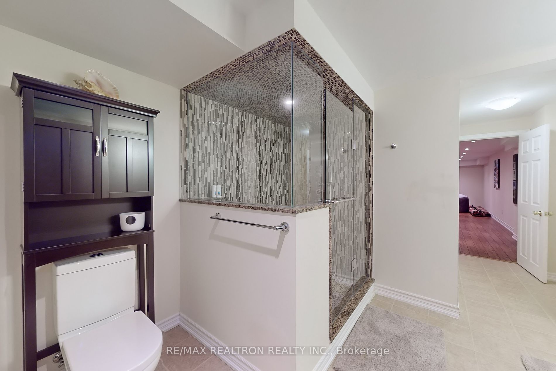 67 Sagecrest Cres