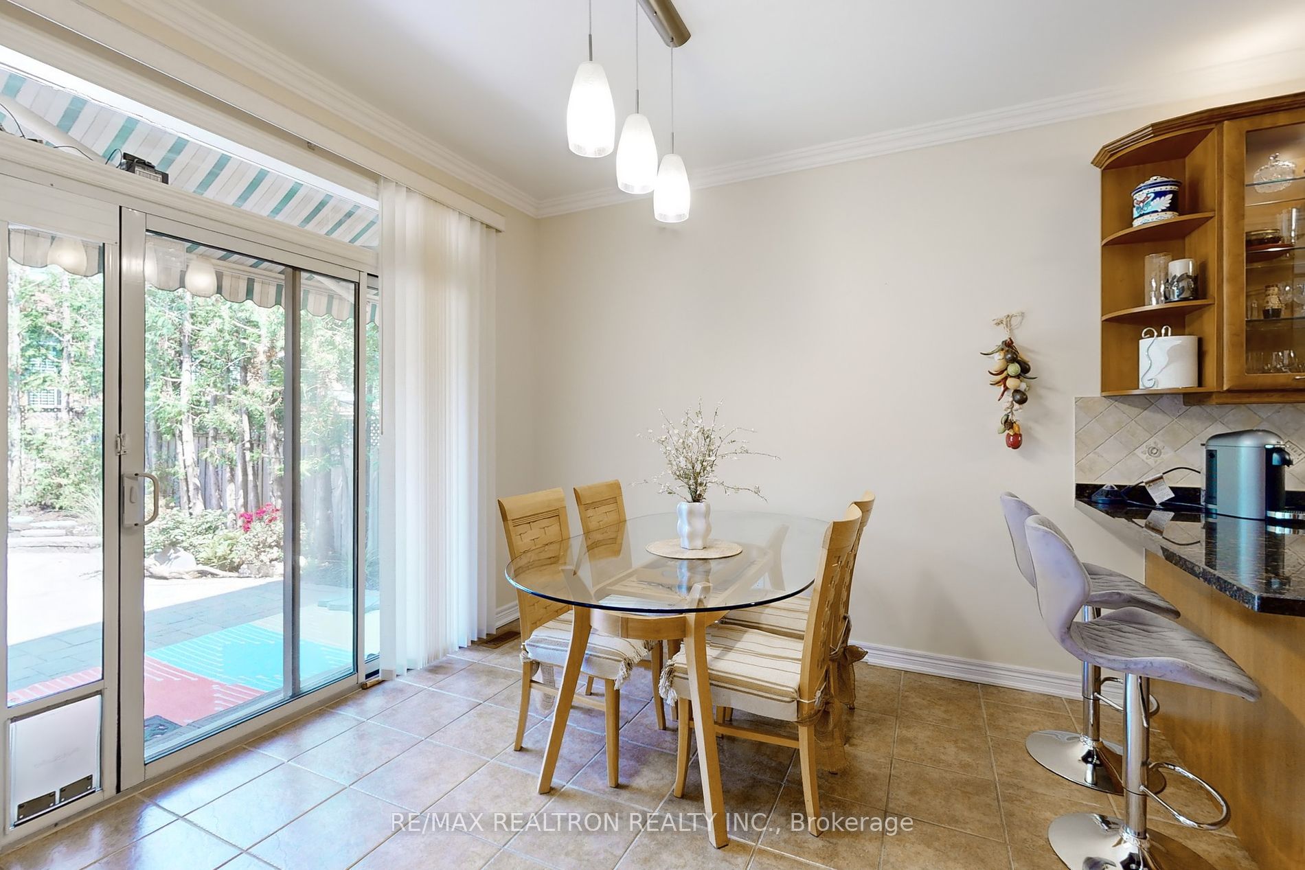 67 Sagecrest Cres
