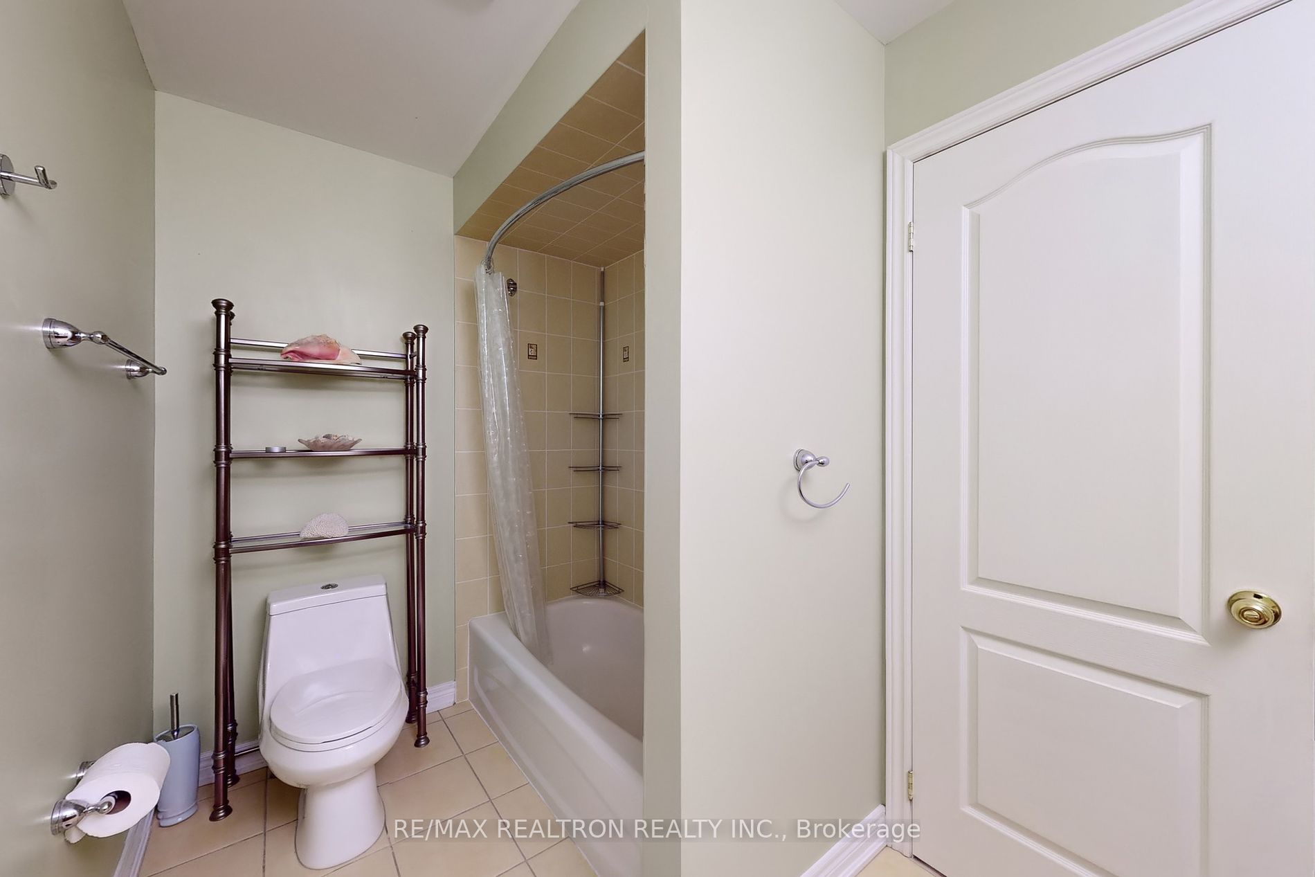 67 Sagecrest Cres