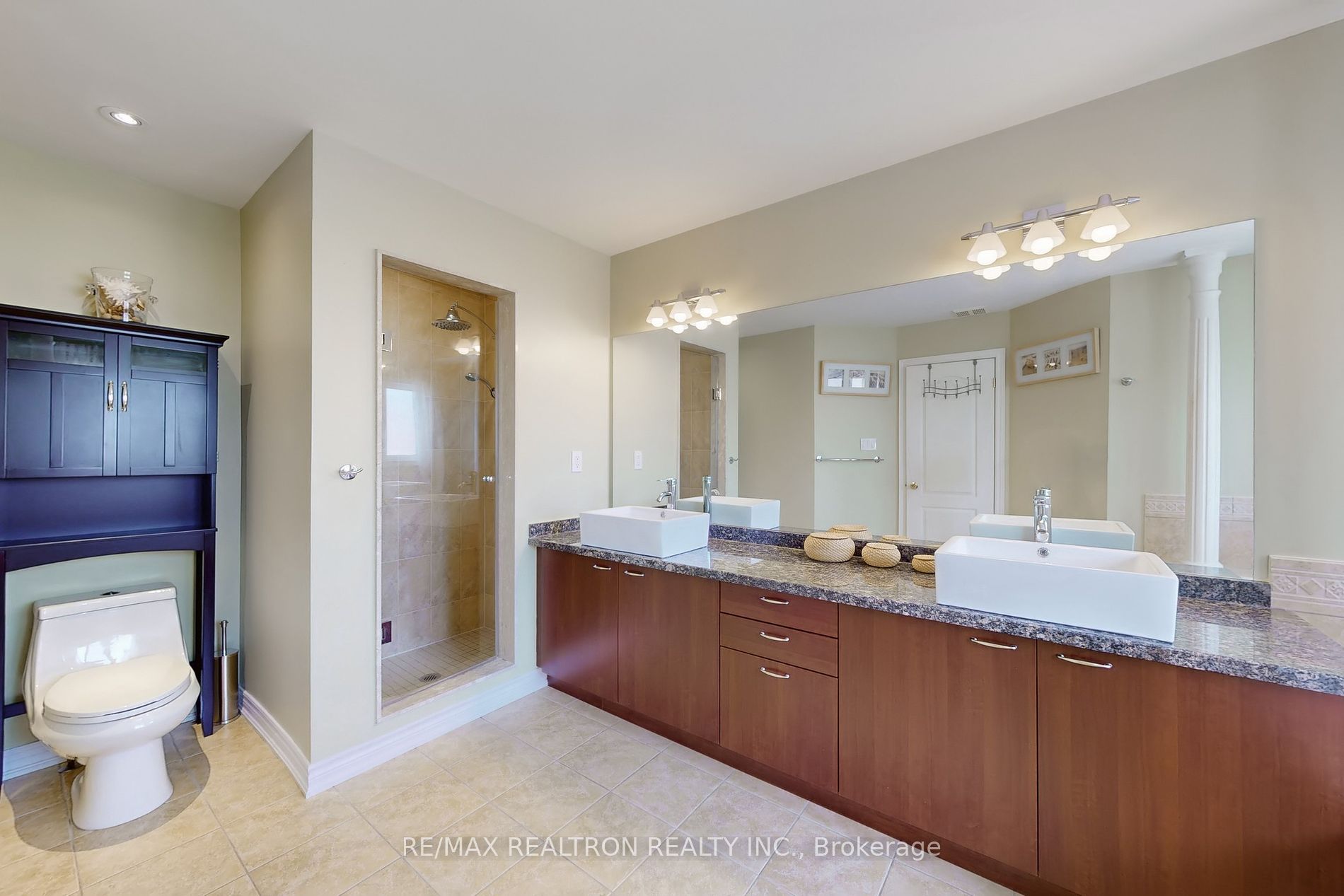 67 Sagecrest Cres