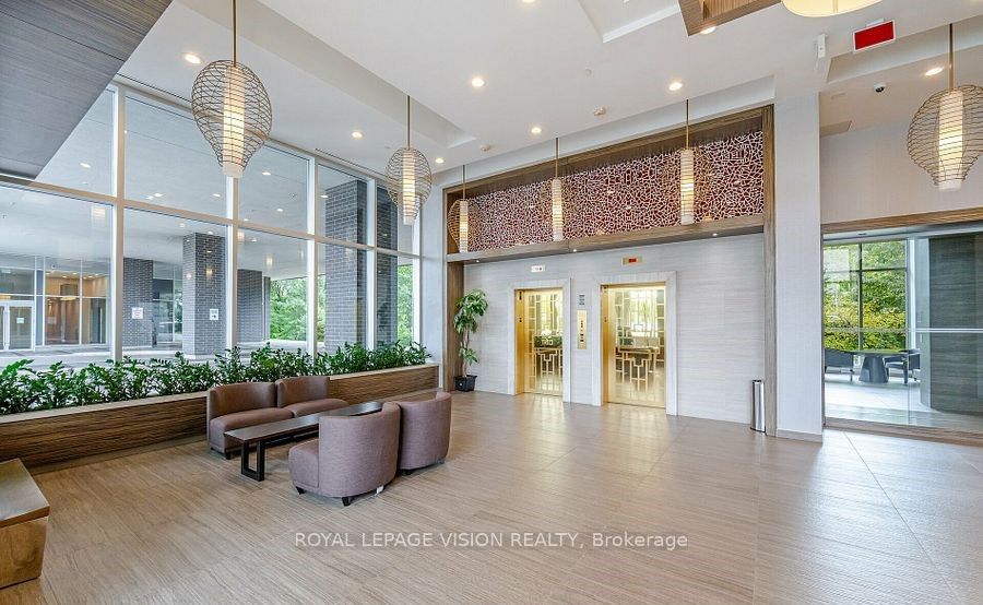 8763 Bayview Ave W, #315