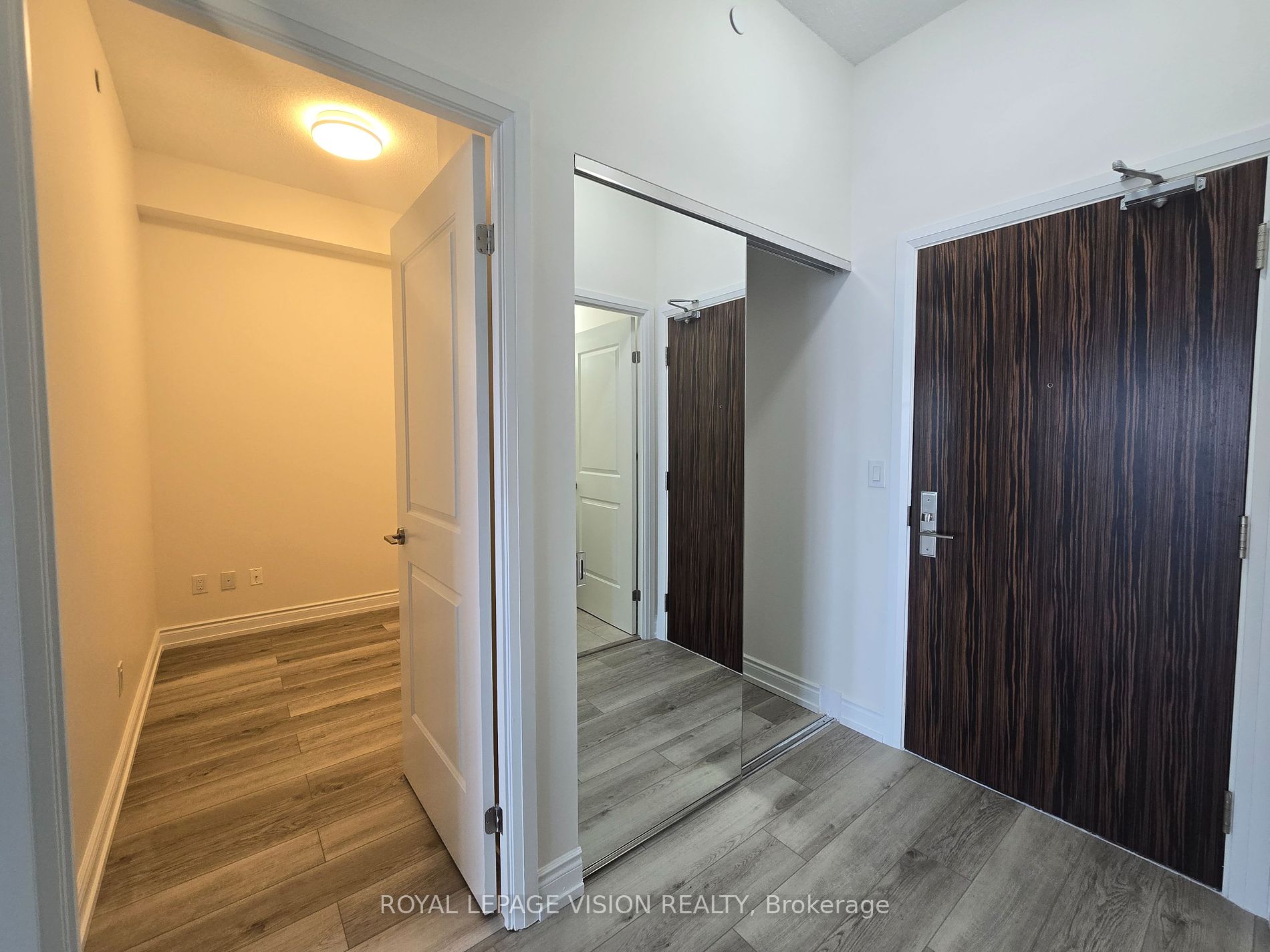 8763 Bayview Ave W, #315