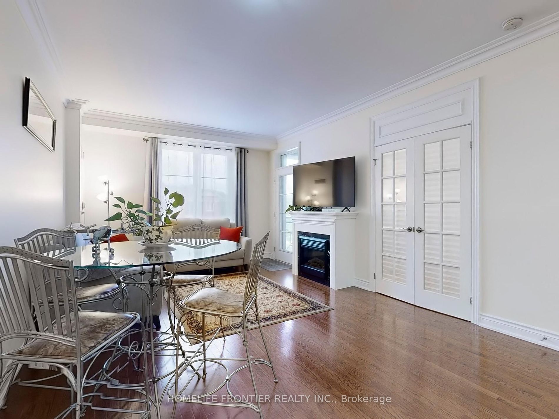 9519 Keele Street, #305