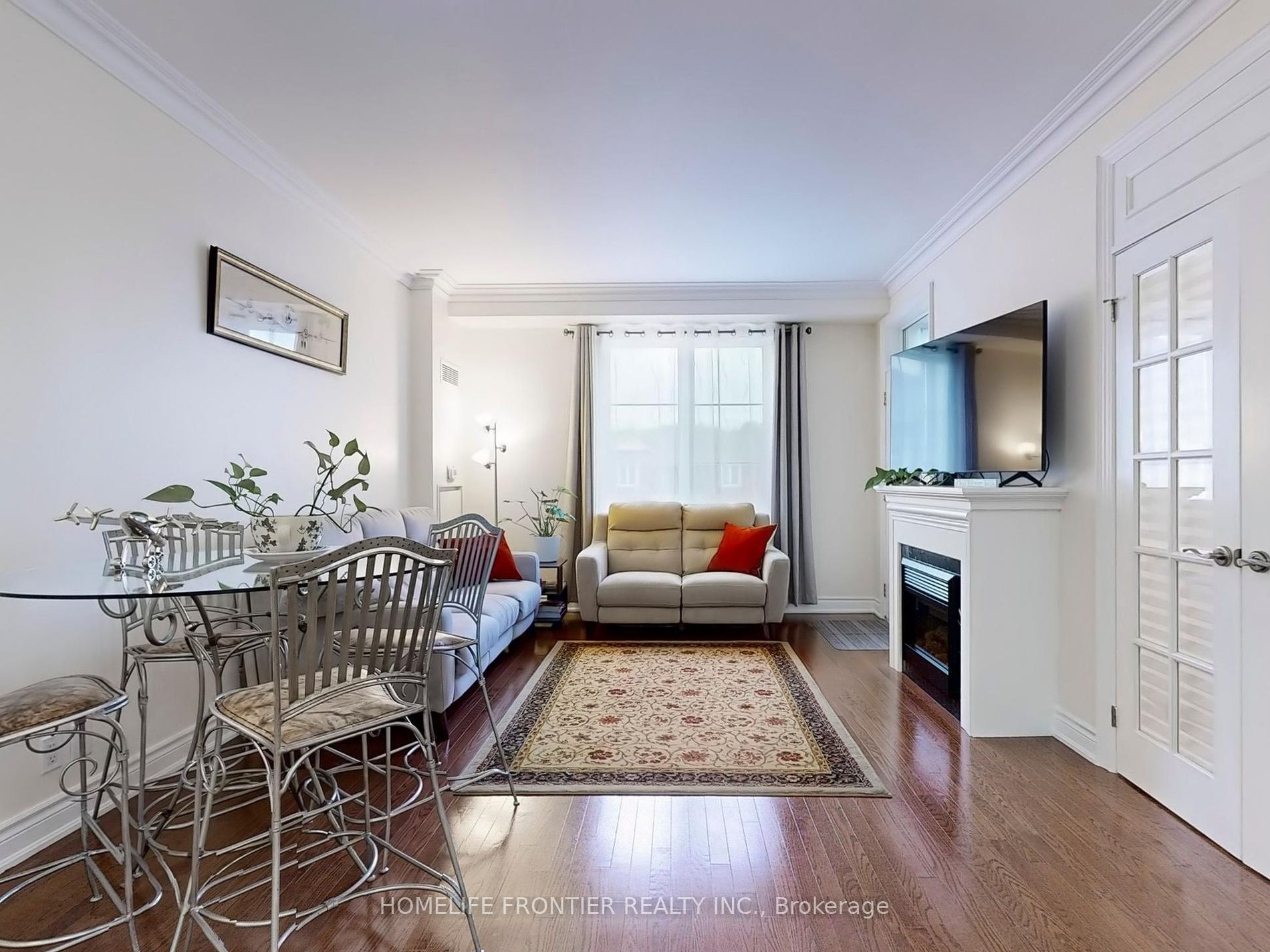 9519 Keele Street, #305