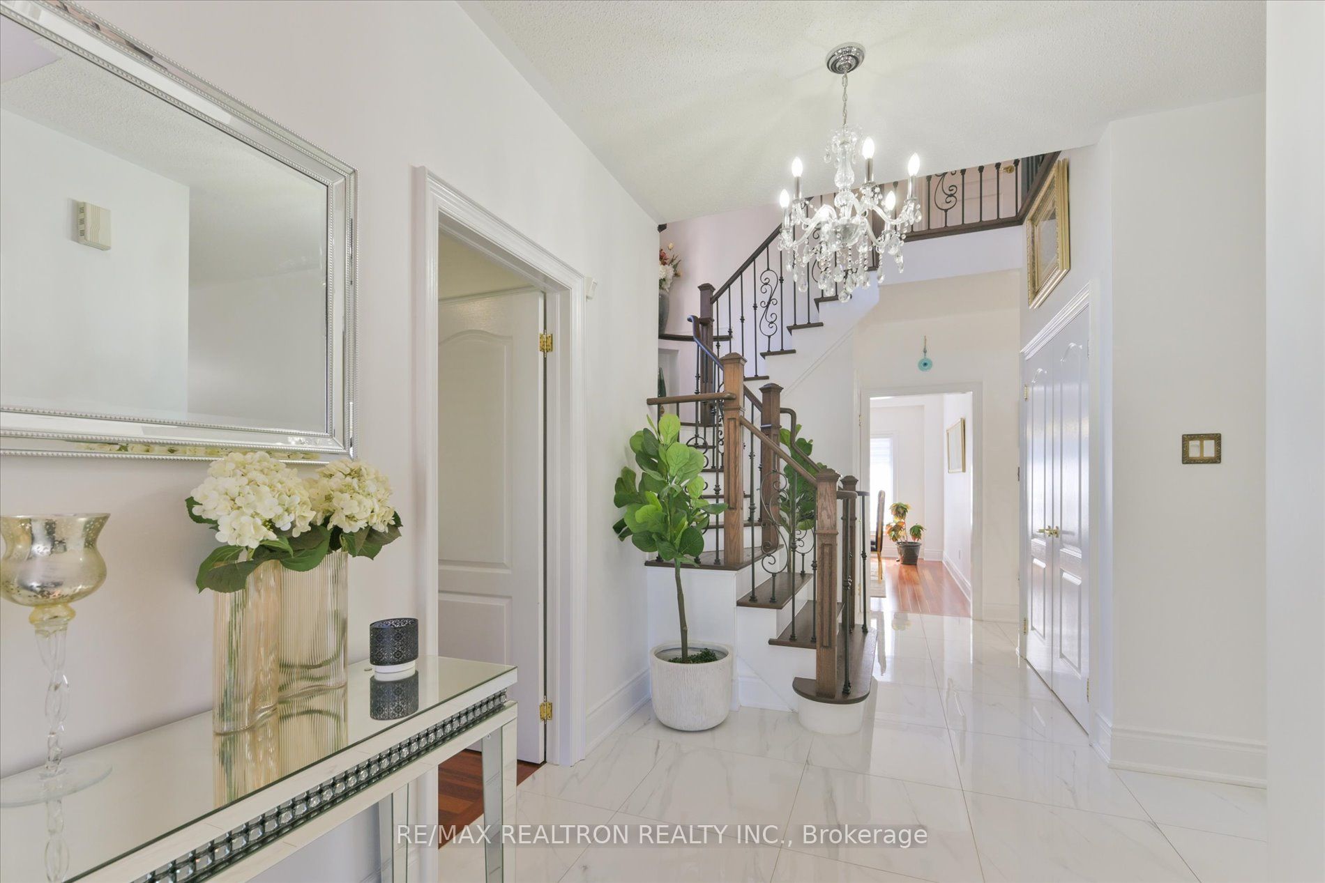 785 Quantra Crescent