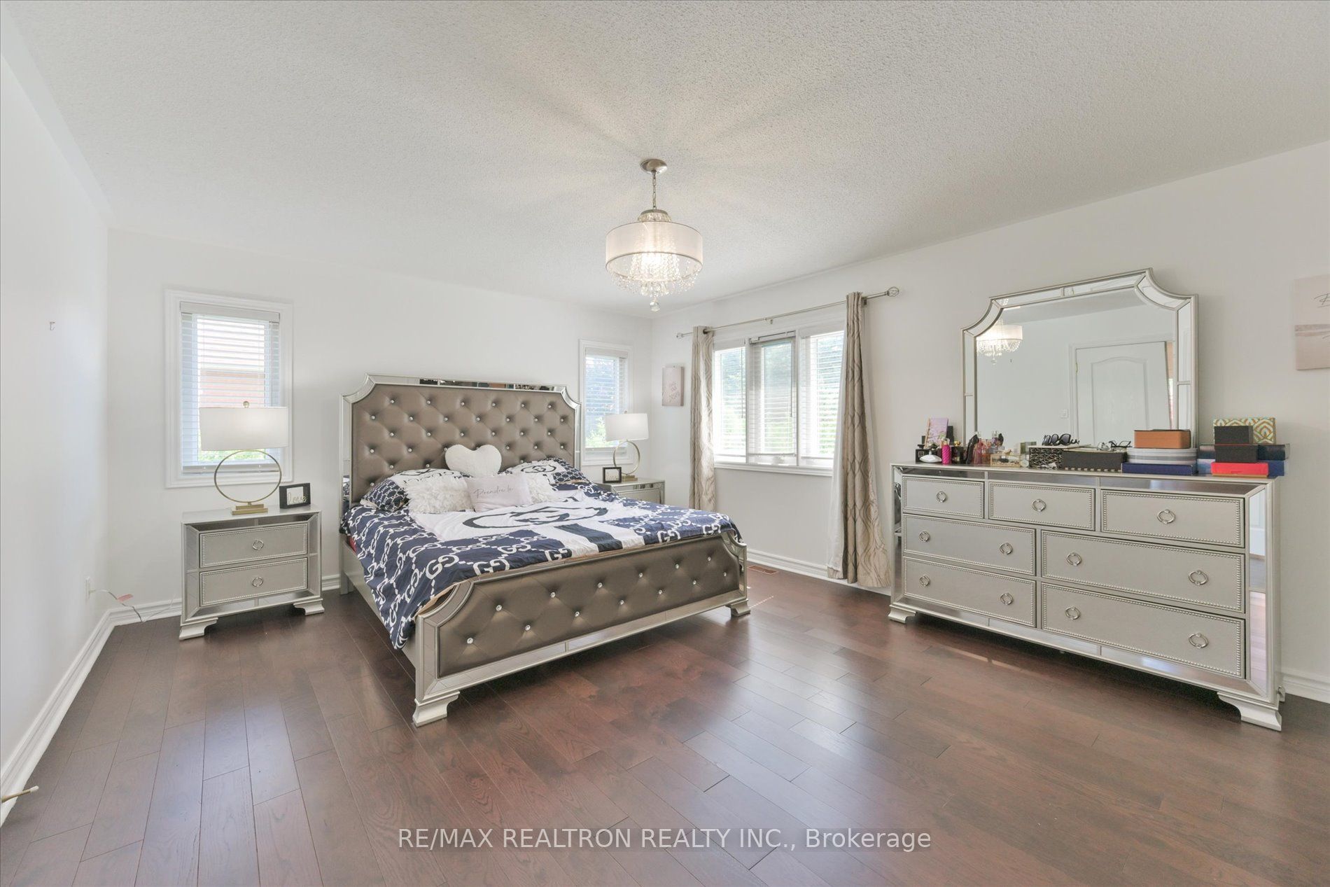 785 Quantra Crescent