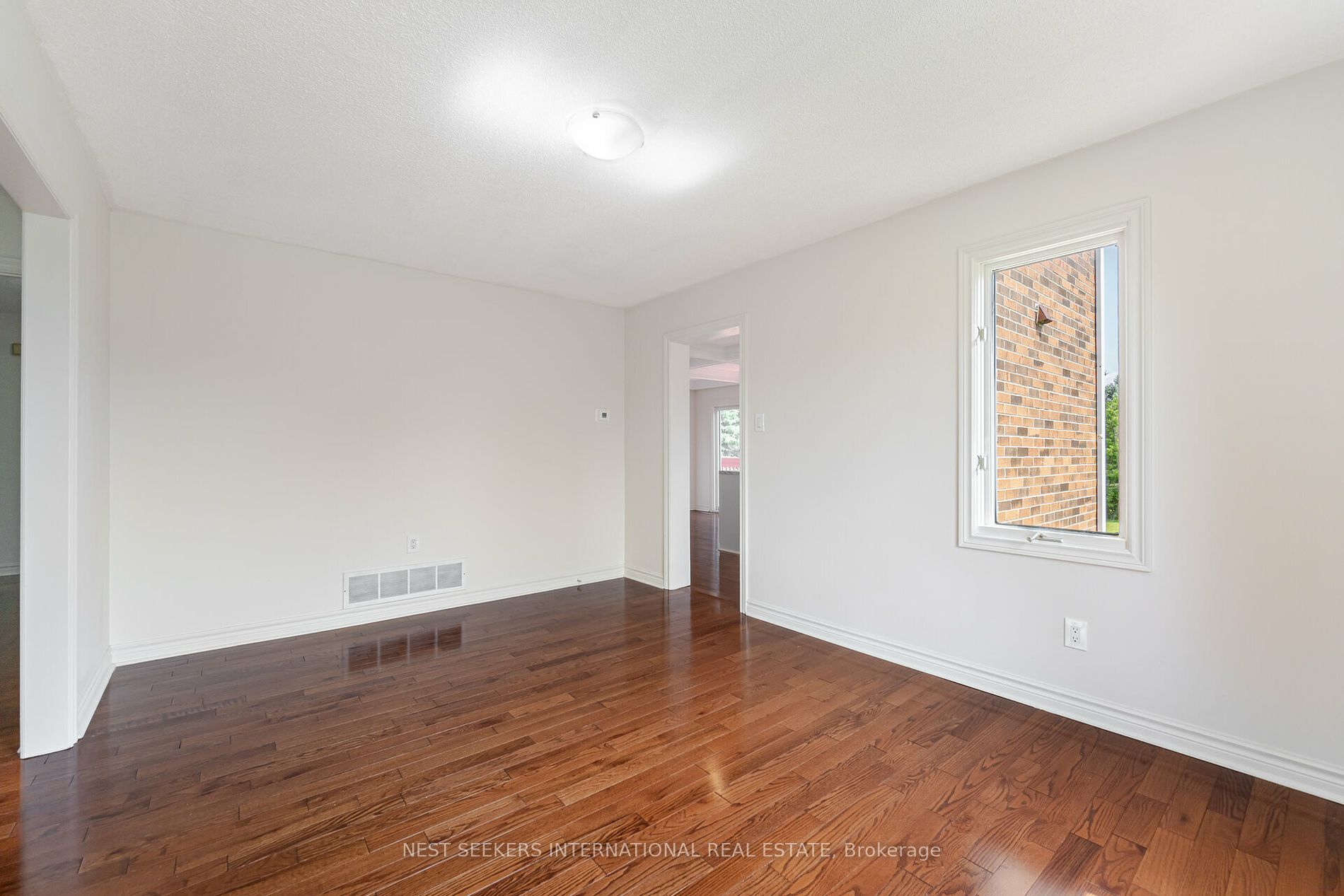 29 Holden Dr