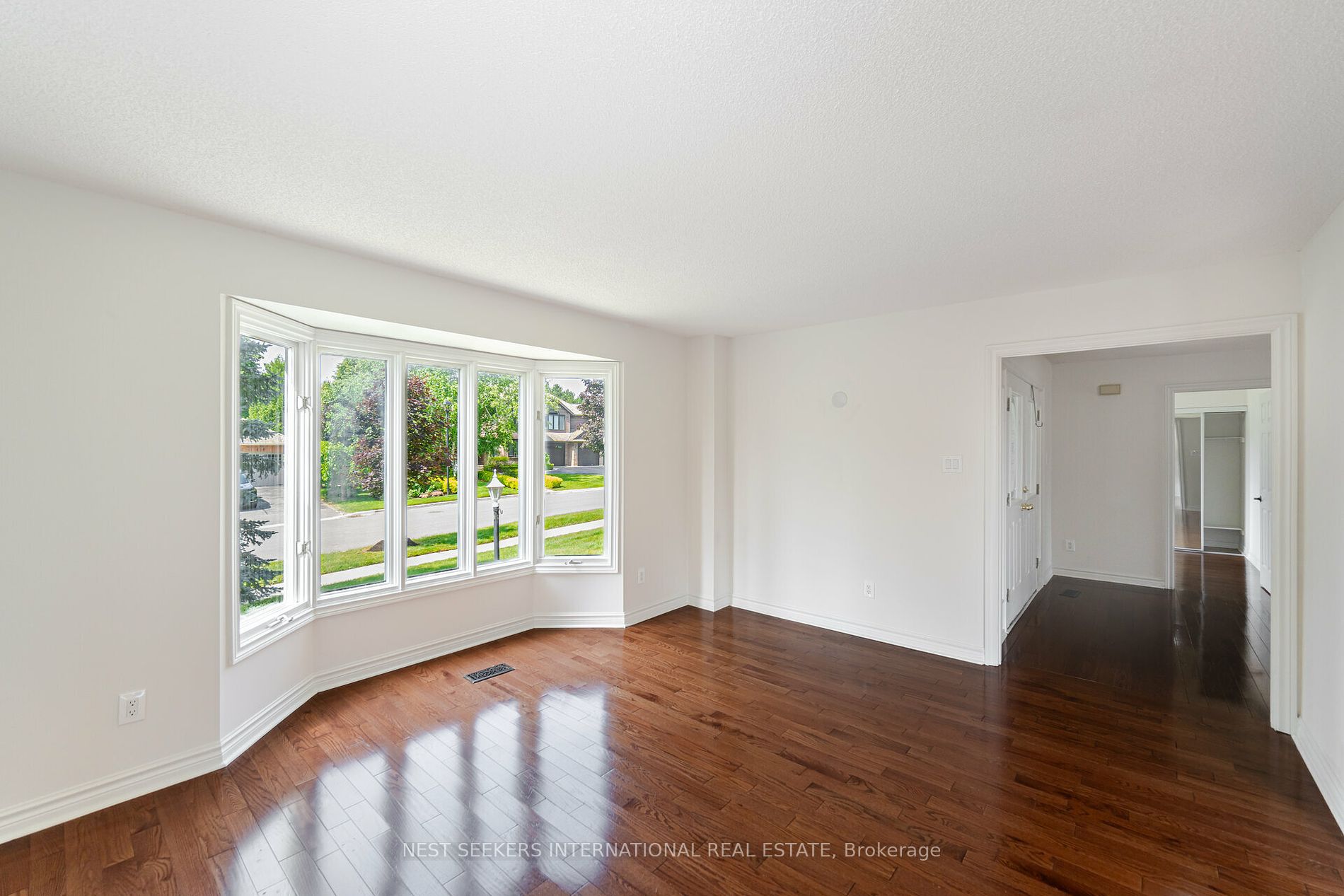 29 Holden Dr