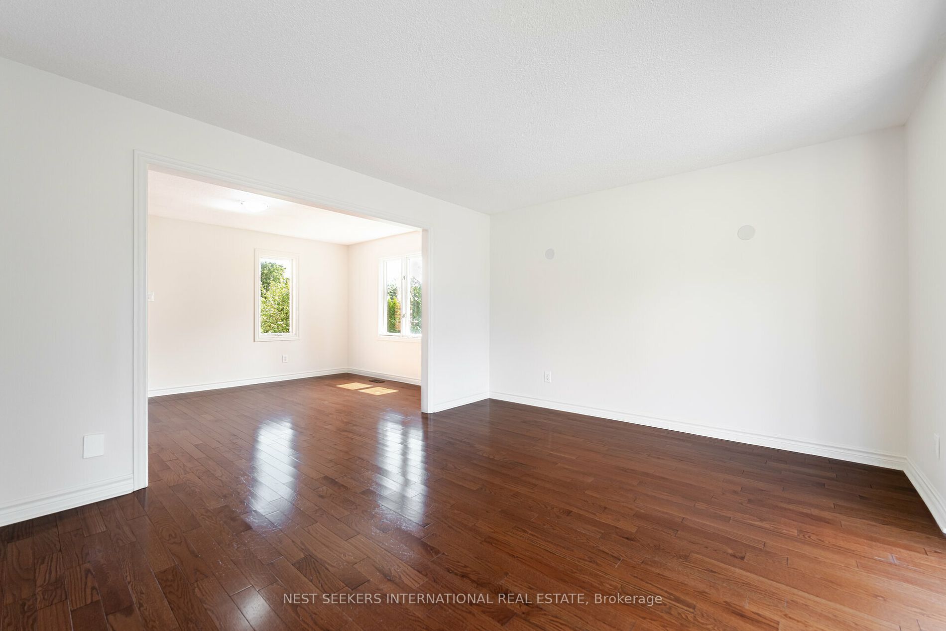 29 Holden Dr
