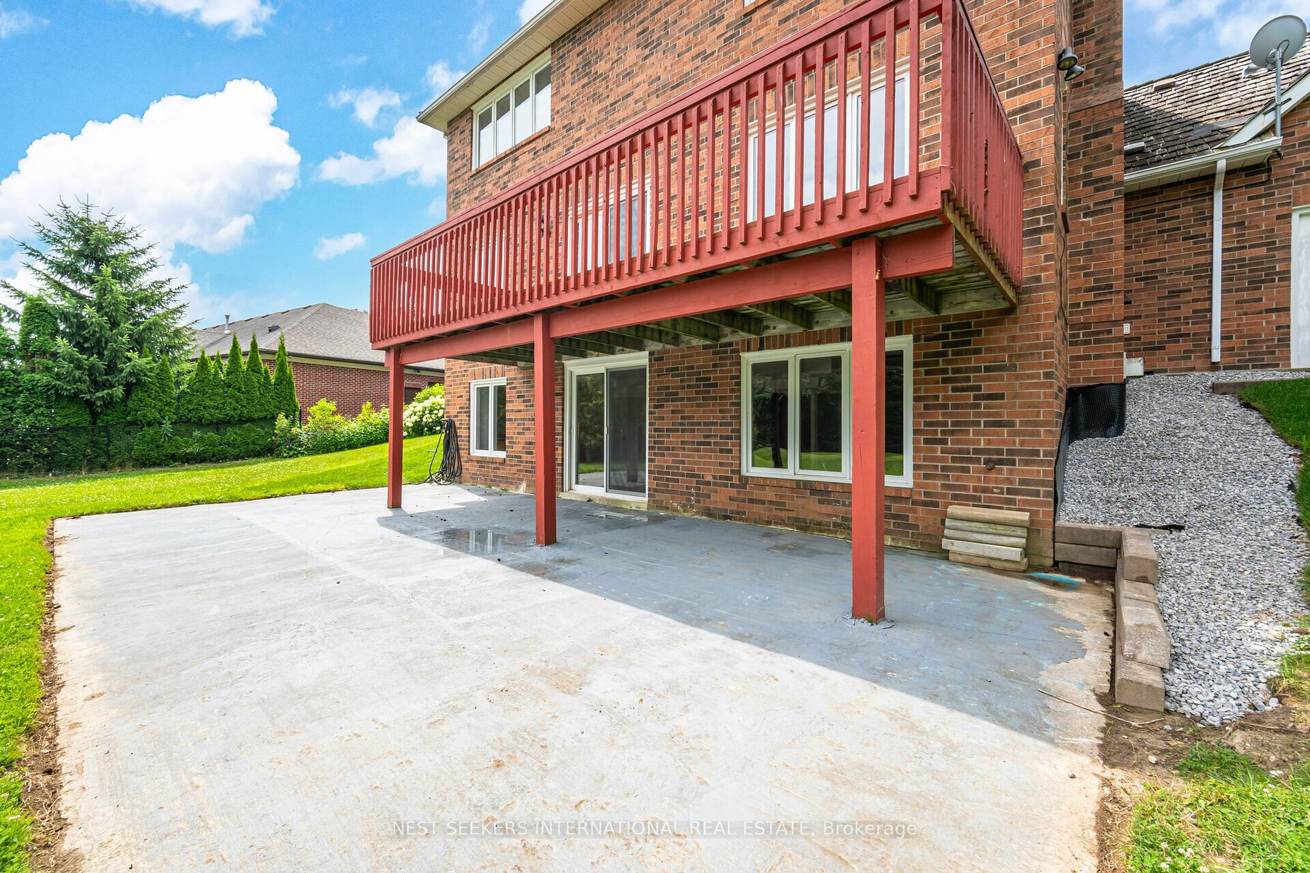 29 Holden Dr