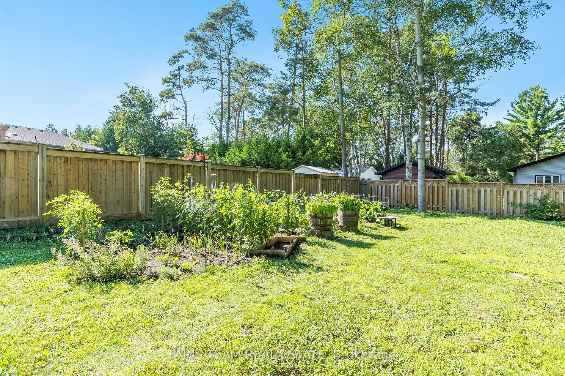 882 Kennedy Rd
