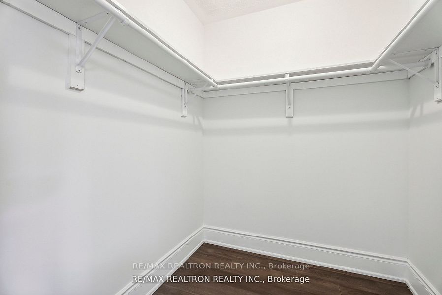 2 Mary Gapper Cres, #9