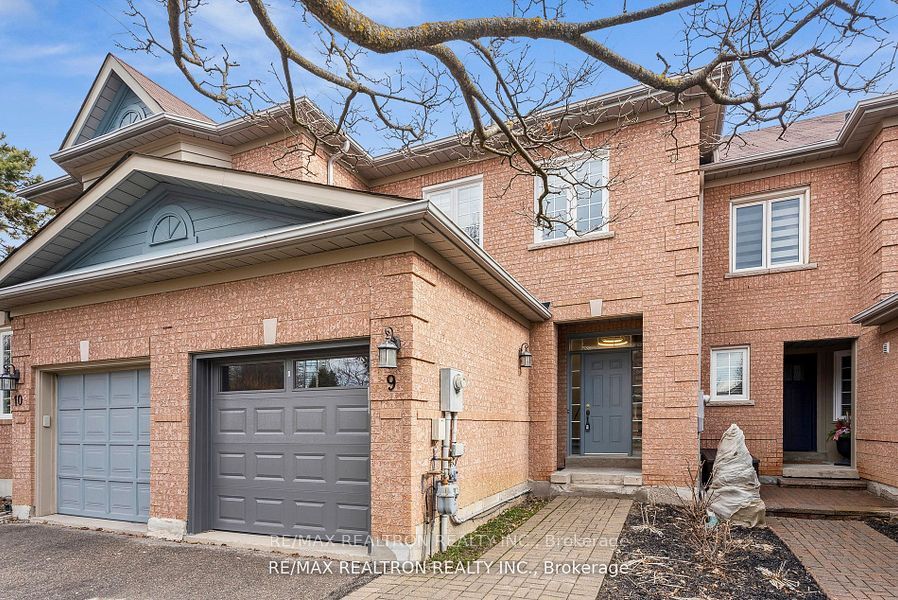 2 Mary Gapper Cres, #9
