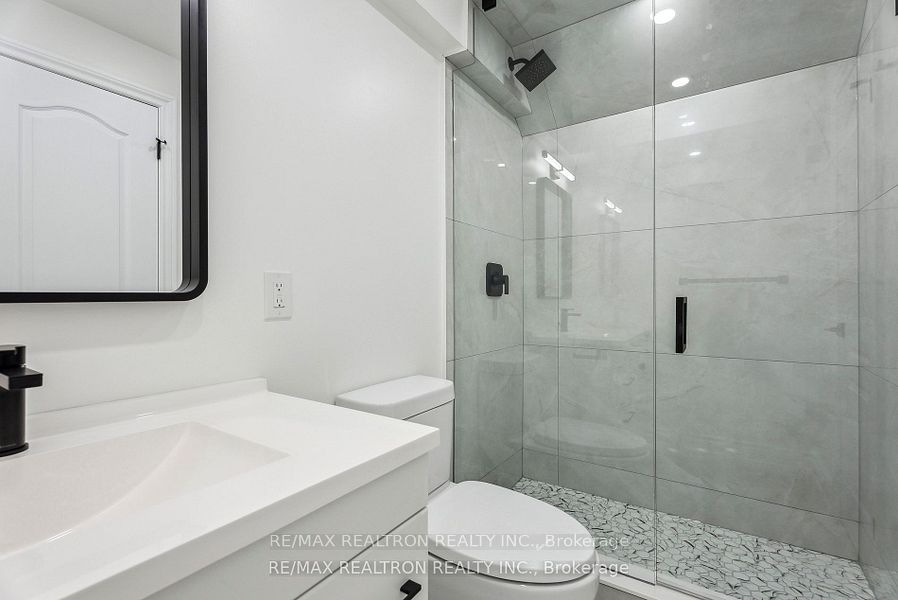 2 Mary Gapper Cres, #9