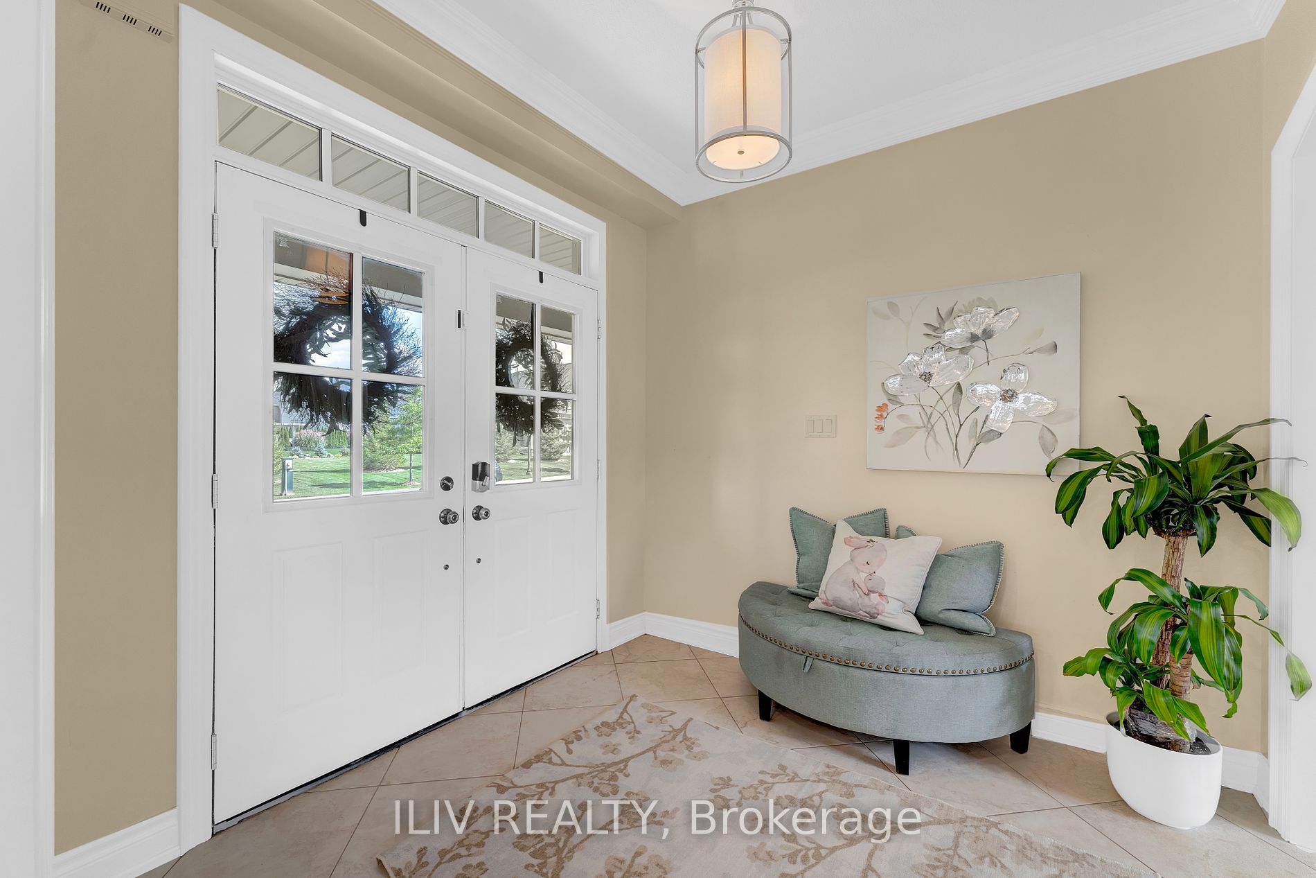 41 Country Club Cres