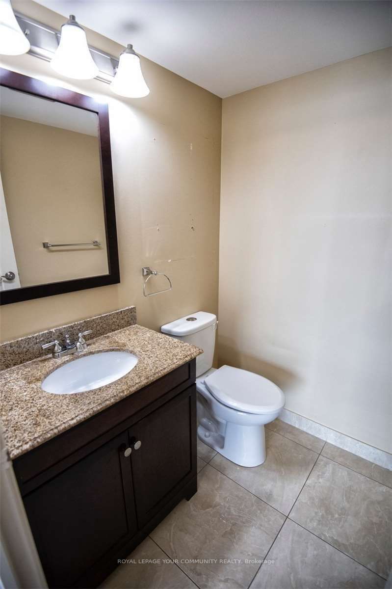 8111 Yonge St, #1501