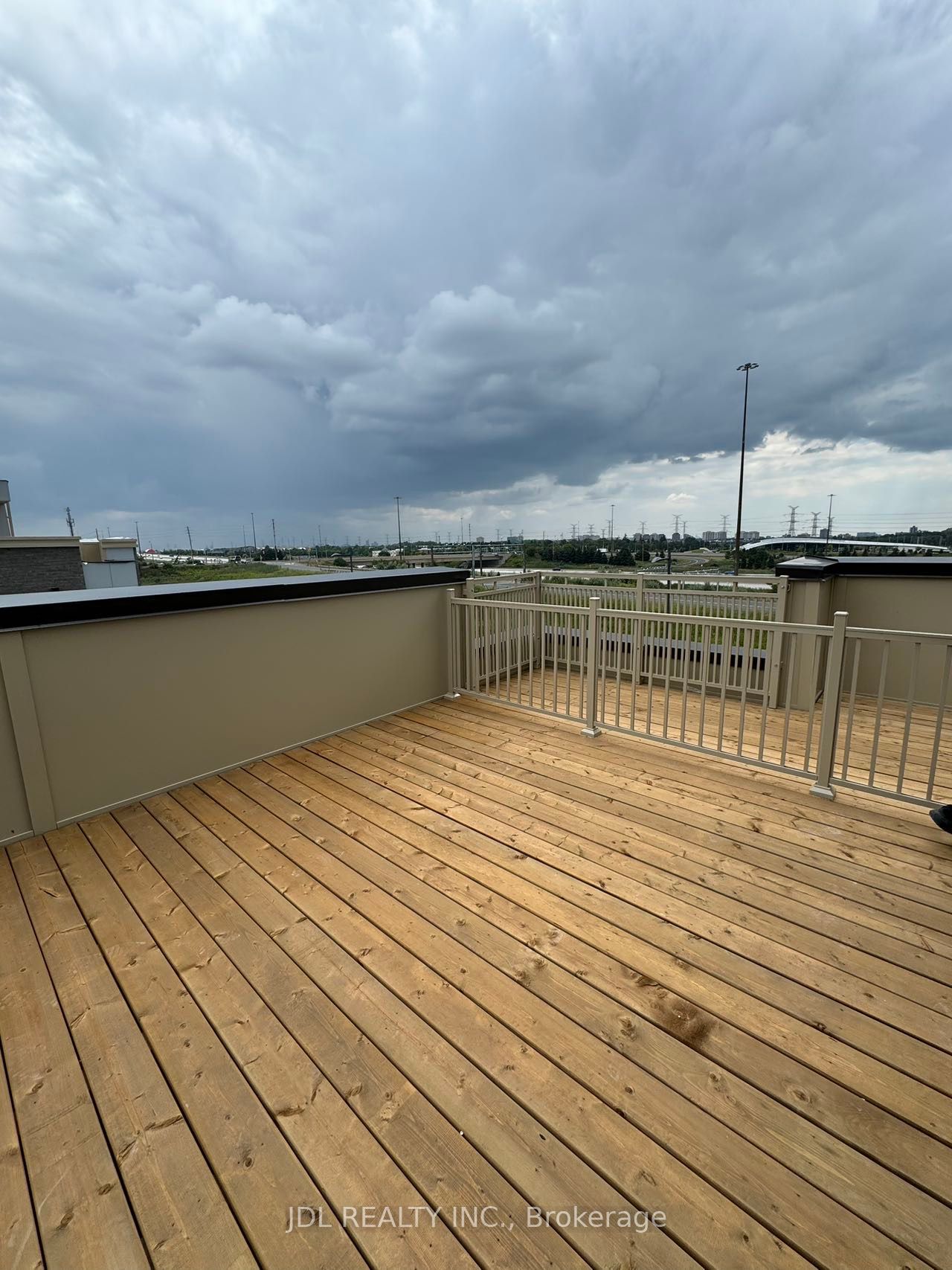 140 Honeycrisp Crescent, #289