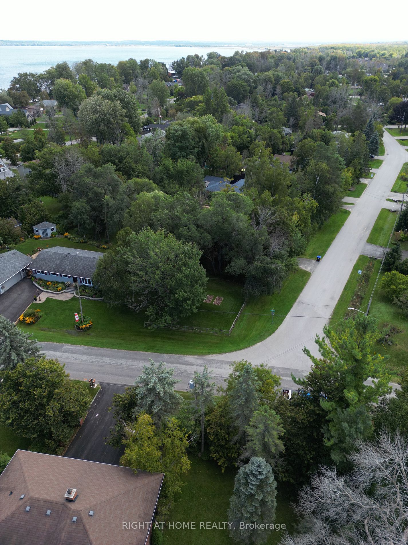 1120 North Shore Drive