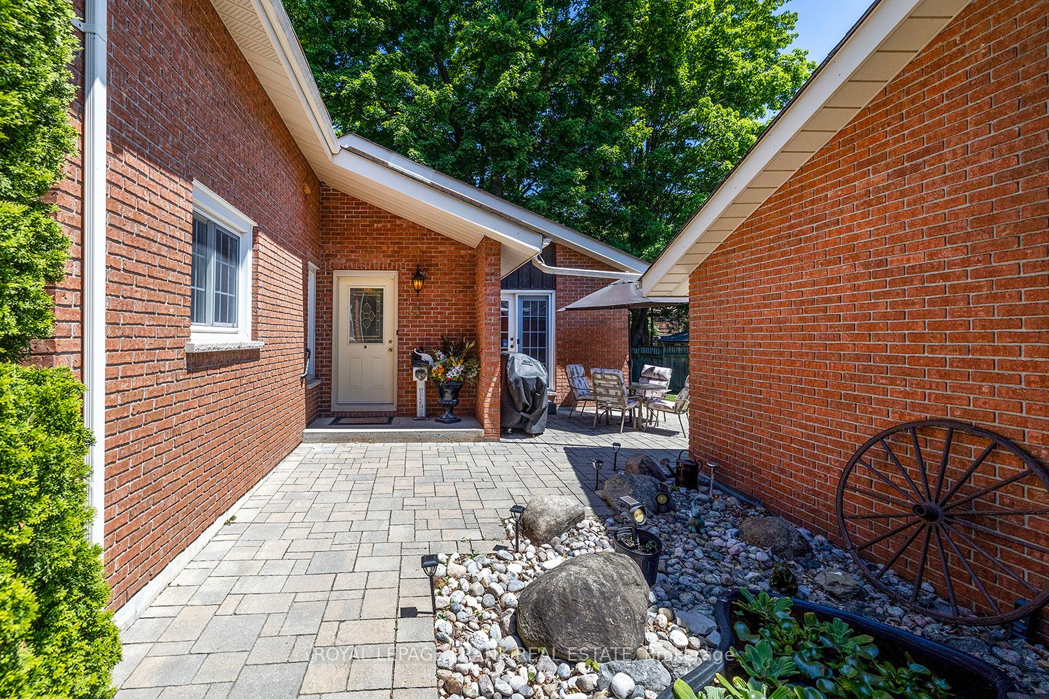 13 Country Lane