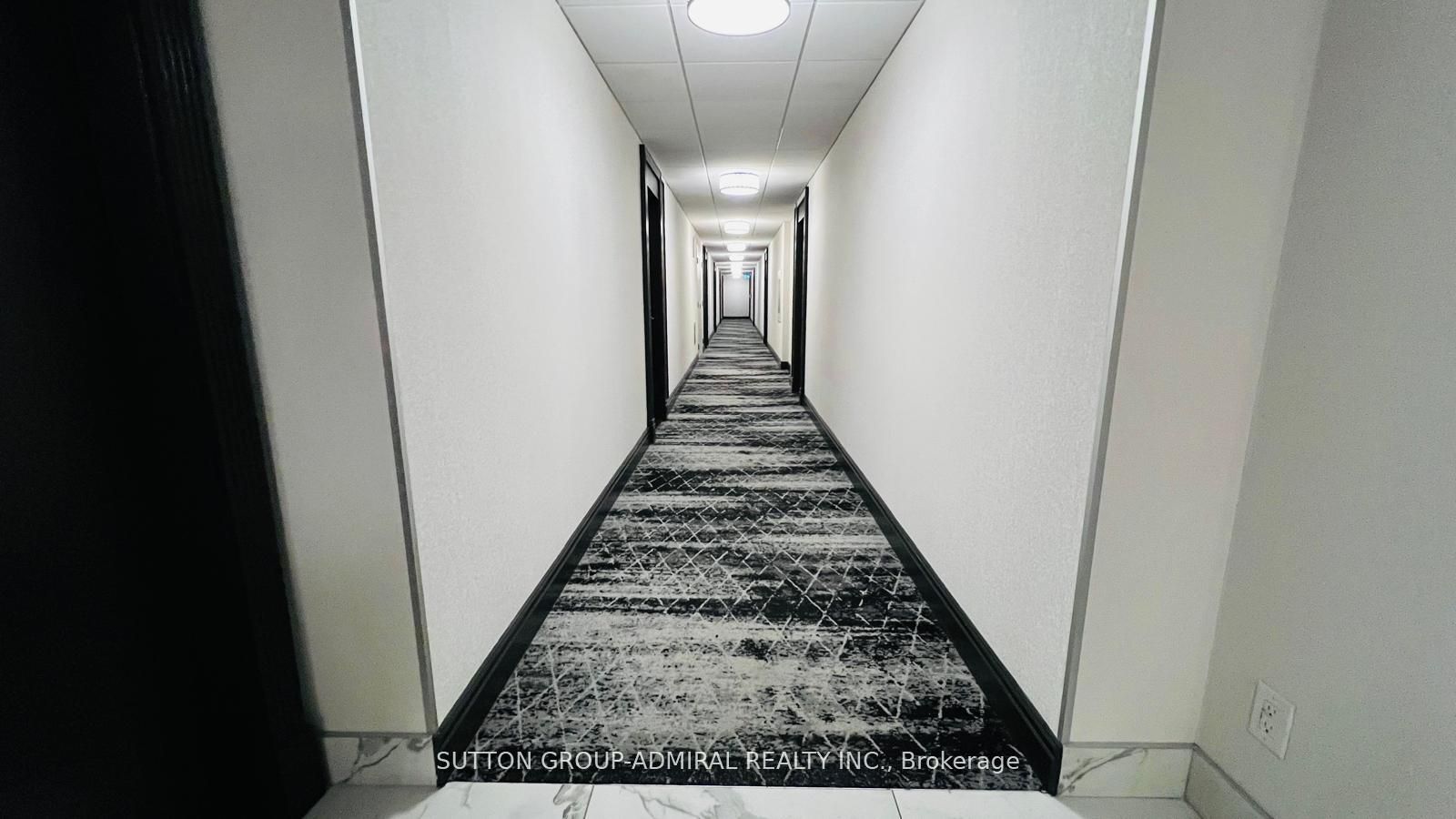 3 Ellesmere St, #PH18