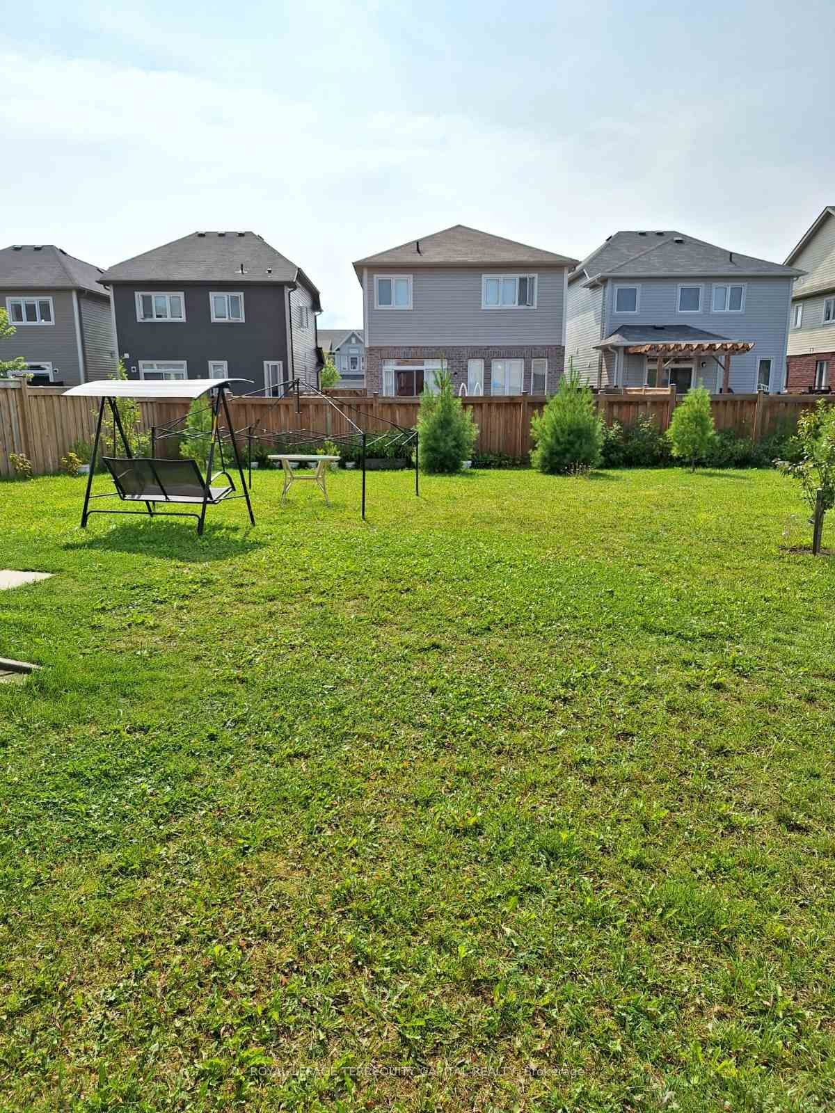 38 Hutton Crescent