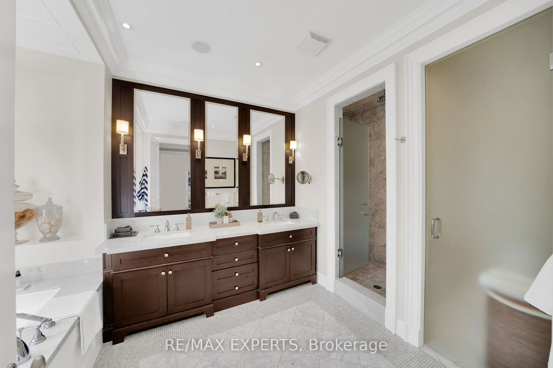 181 Kingslynn Drive