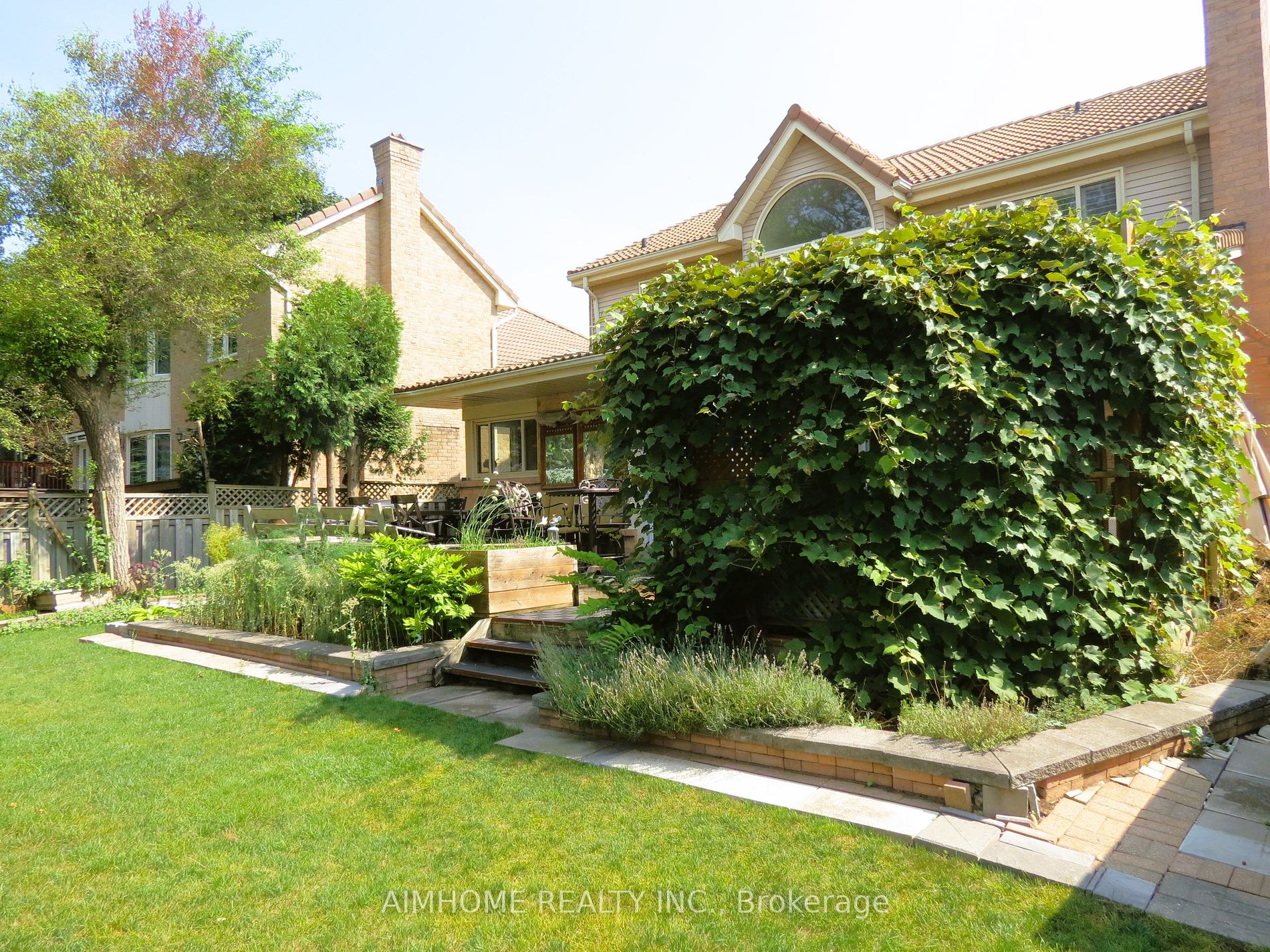 50 Hollingham Road