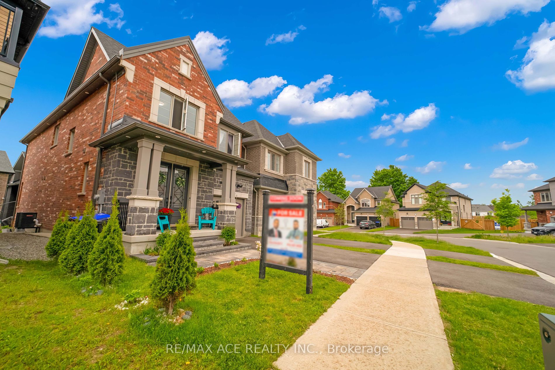 1961 McNeil St