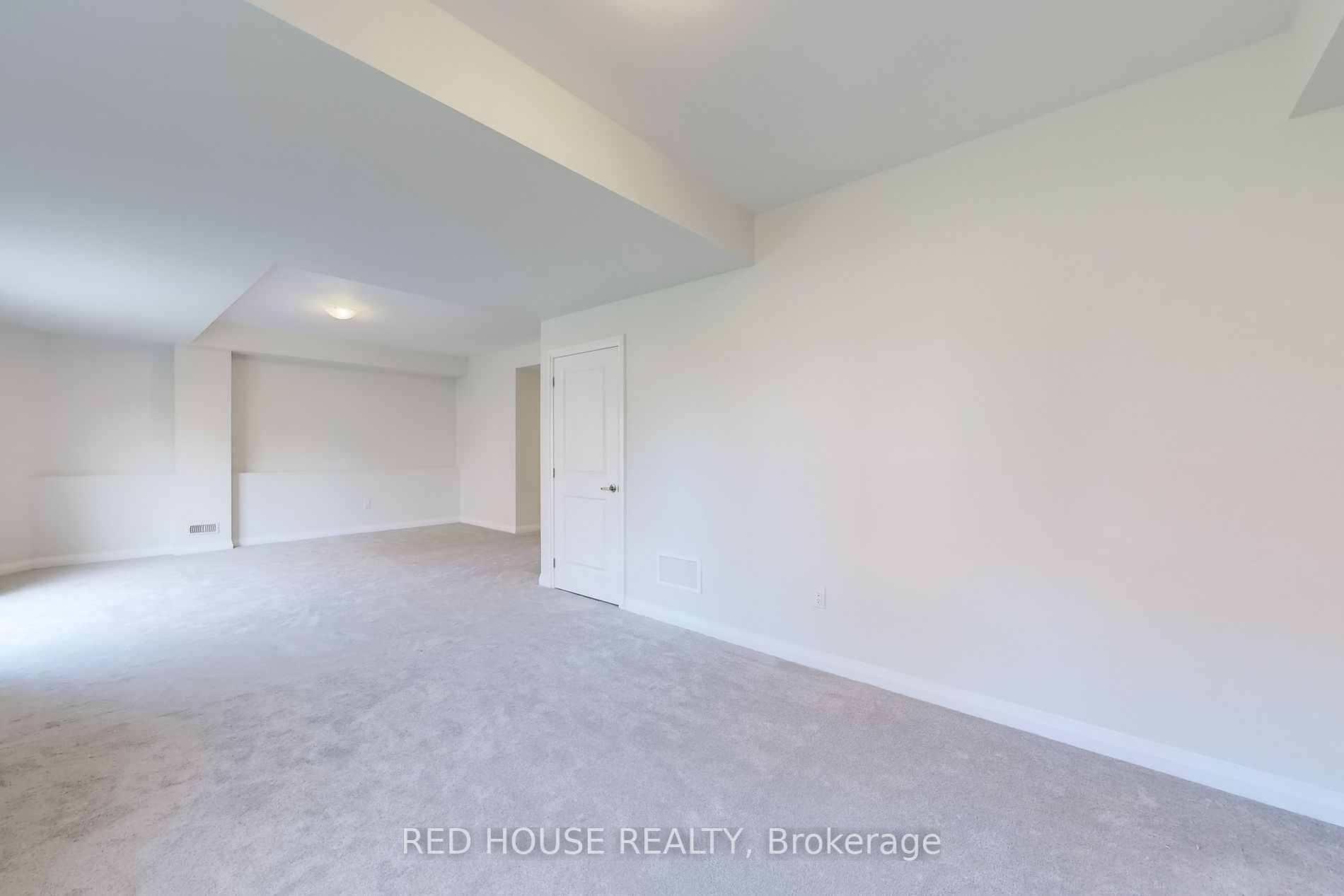 1458 Stovell Cres