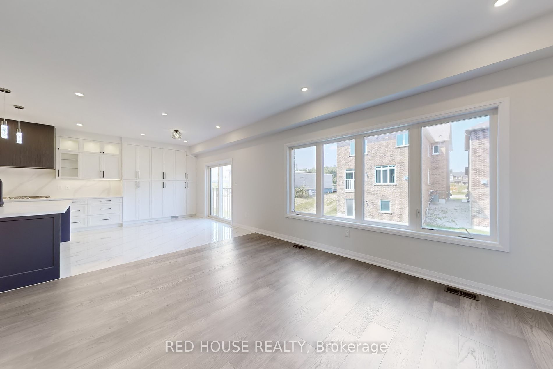 1458 Stovell Cres