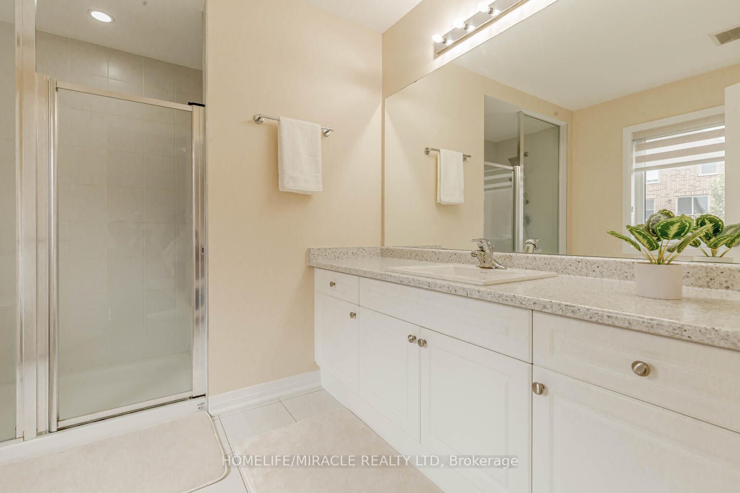 124 Casserley Cres
